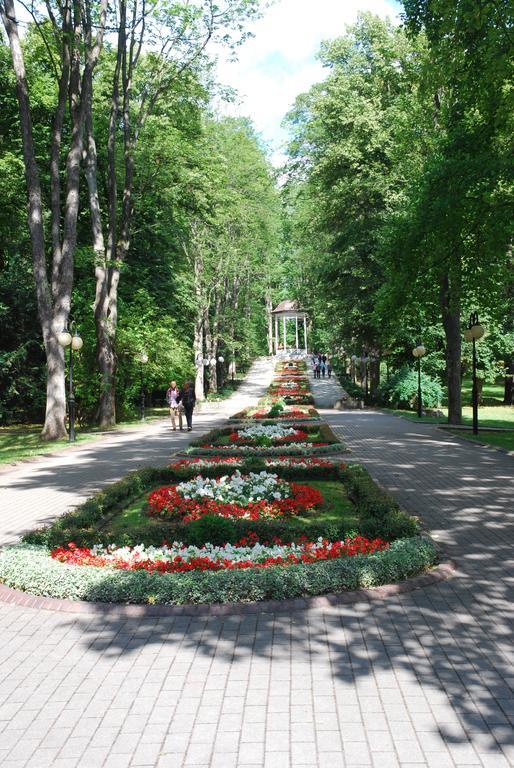 Apartament Parkowy W Polanicy Zdroj Поляница-Здрой Екстериор снимка